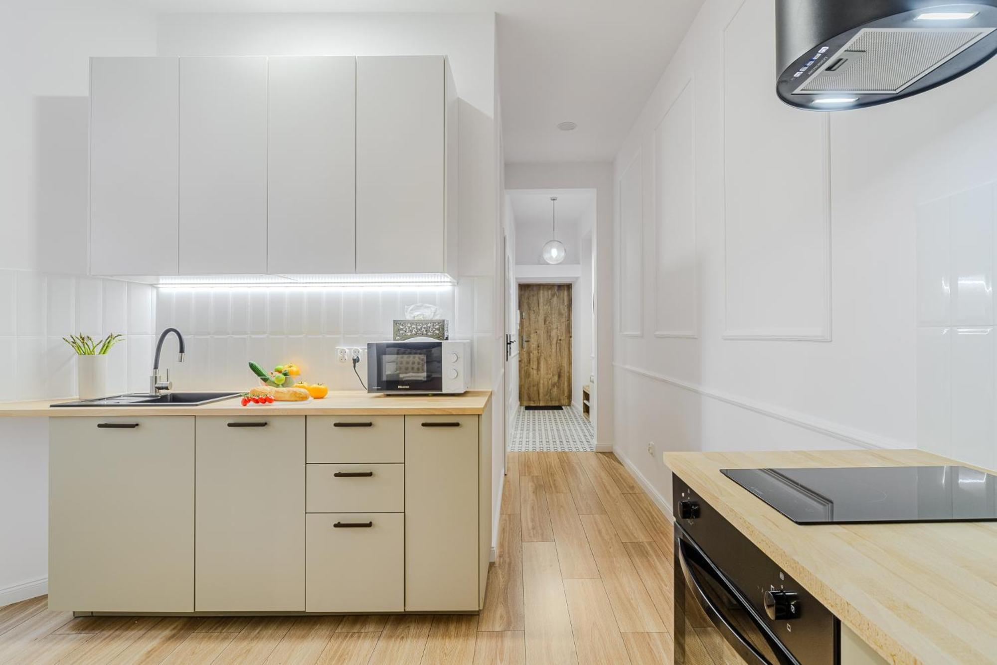 Cozy Center In Apartment Warsaw